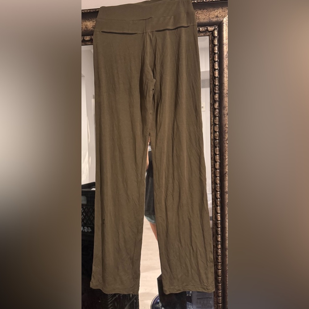 Ptula lounge pants size small green olive